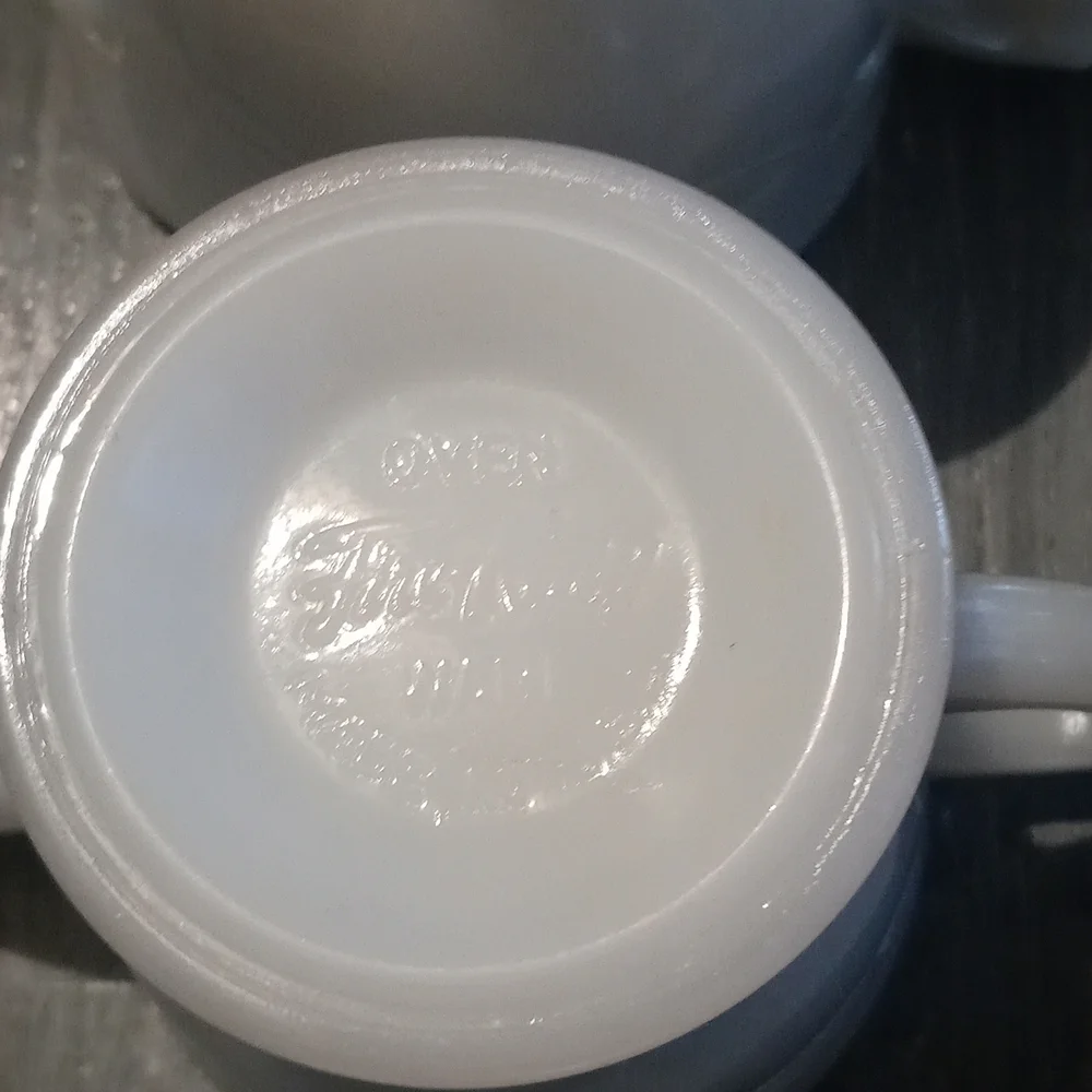 Gray Laurel Anchor Hocking Fire King Sugar and Creamer - Picture 3 of 3
